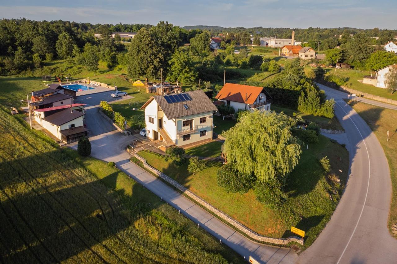 Apartments Lucija Slunj Esterno foto