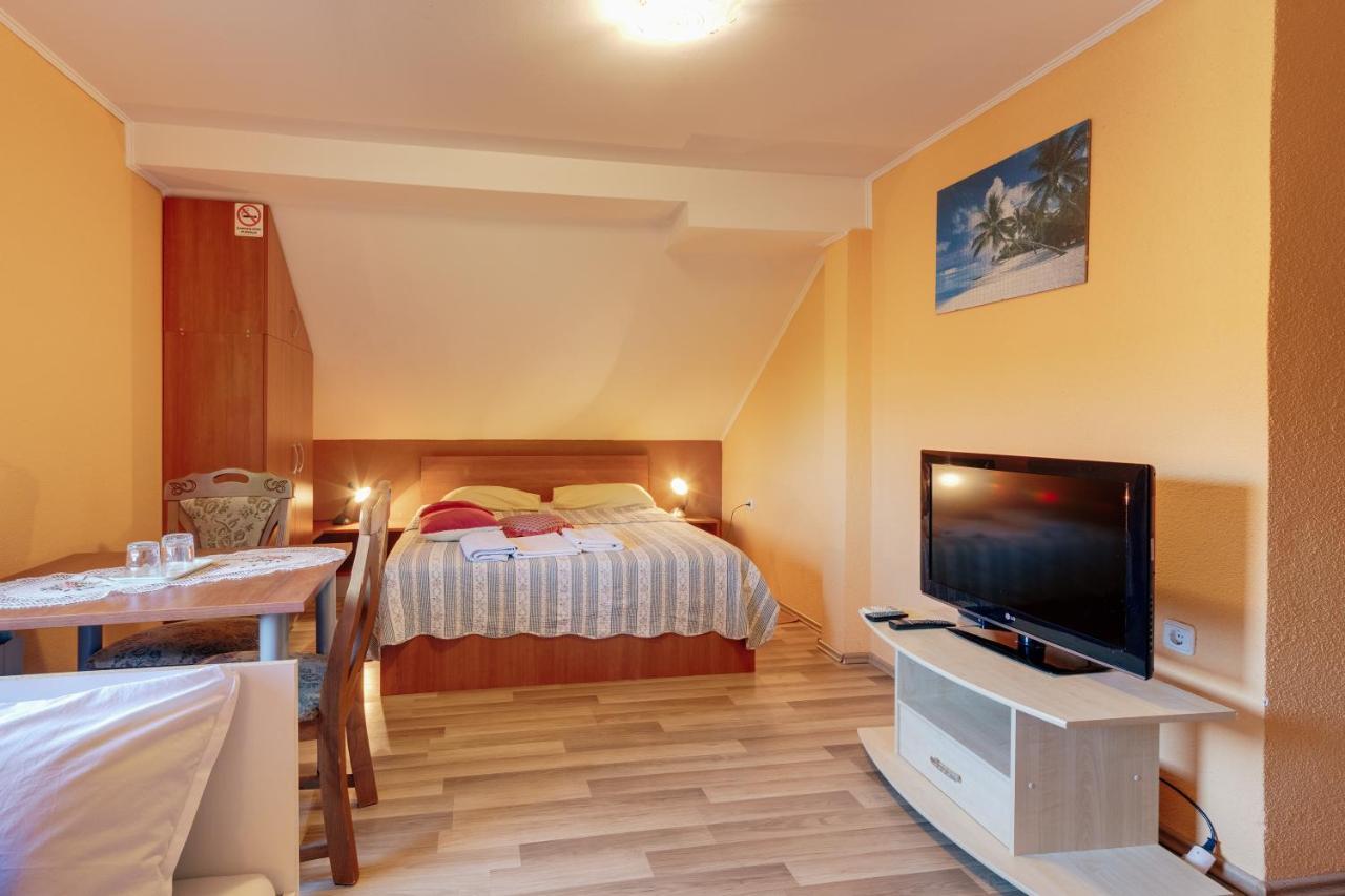 Apartments Lucija Slunj Esterno foto
